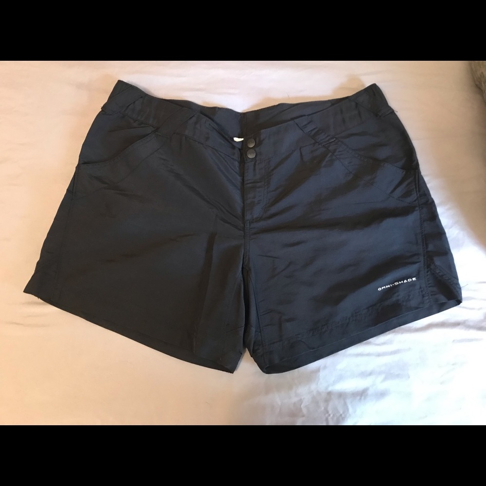 Columbia PFG outdoor shorts